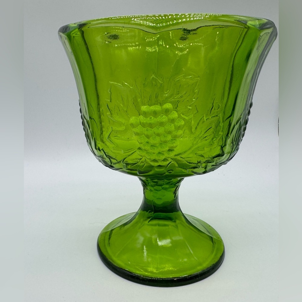 Vintage Indiana Green Candy Pedestal Bowl w/grapes&leaves pattern
